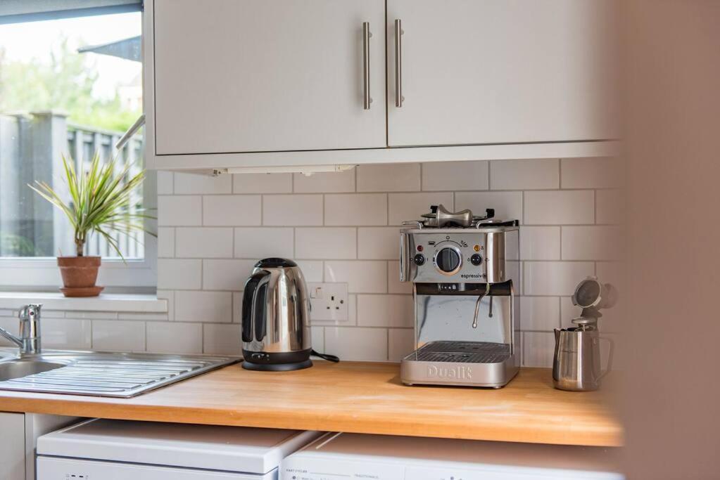 Heritage Cottage - Charming And Stylish Home With Lovely Garden Walmer Bagian luar foto